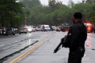 APTOPIX White House Lockdown