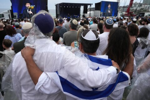 Australian spy boss says he shifted resources from counterterrorism before Hanukkah attack