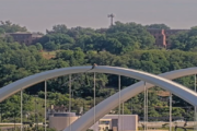 Barricade situation on Frederick Douglass Bridge; DC police ask drivers to avoid area