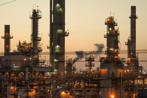 California air regulators update a key climate program, sparking pushback from environmentalists