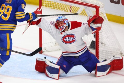 Canadiens goalie Dobes delivers on coach’s faith by rebounding from tough start in win over Sabres