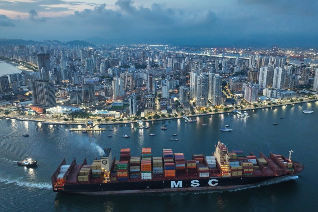 Nations preserve a plan to adopt a global fee on shipping emissions, but keep their options open