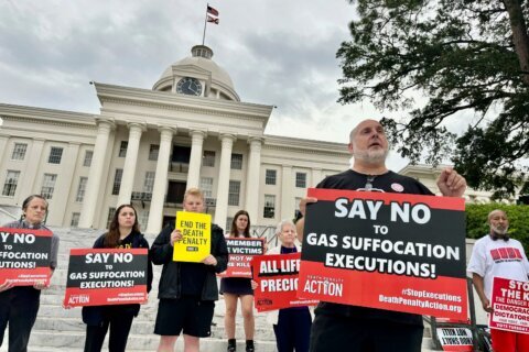 Federal judge upholds constitutionality of nitrogen gas executions