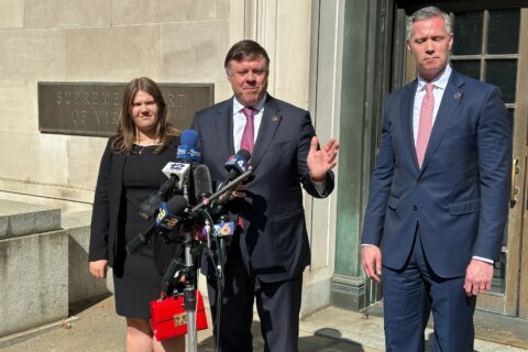 Virginia Supreme Court strikes down Democrats’ redrawn US House maps, giving Republicans a win