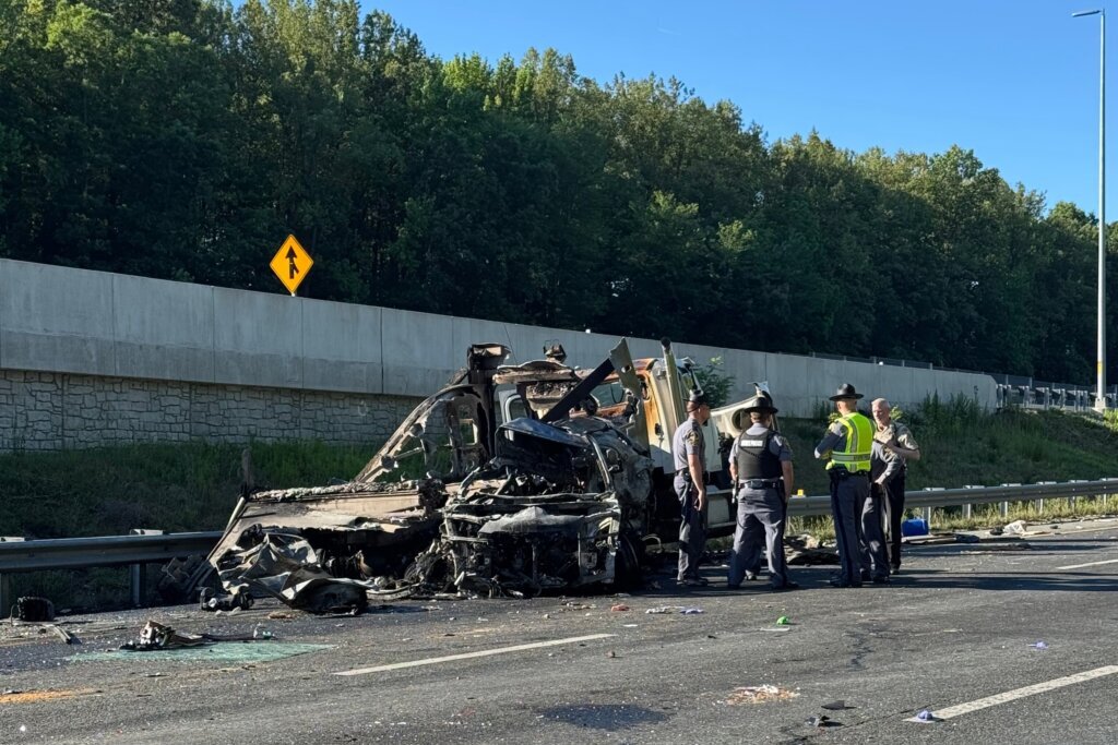 Crash kills 5 in Virginia including family of 4 traveling to wedding. Bus driver charged