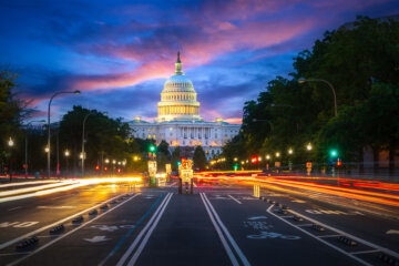 US Capitol at night
