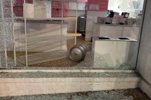 Man accused of hurling keg through Georgetown Cupcake window turned in after father recognized him