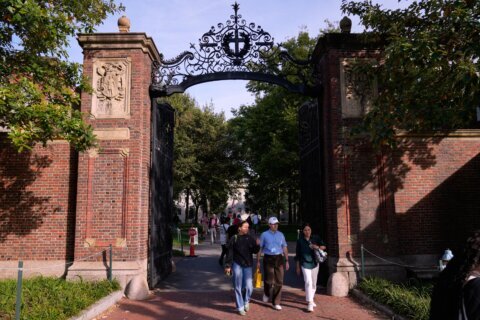 Harvard faculty votes to make it more difficult for undergrads to earn As
