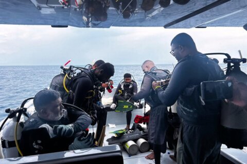Maldives military diver dies searching for bodies of 4 Italians in an underwater cave