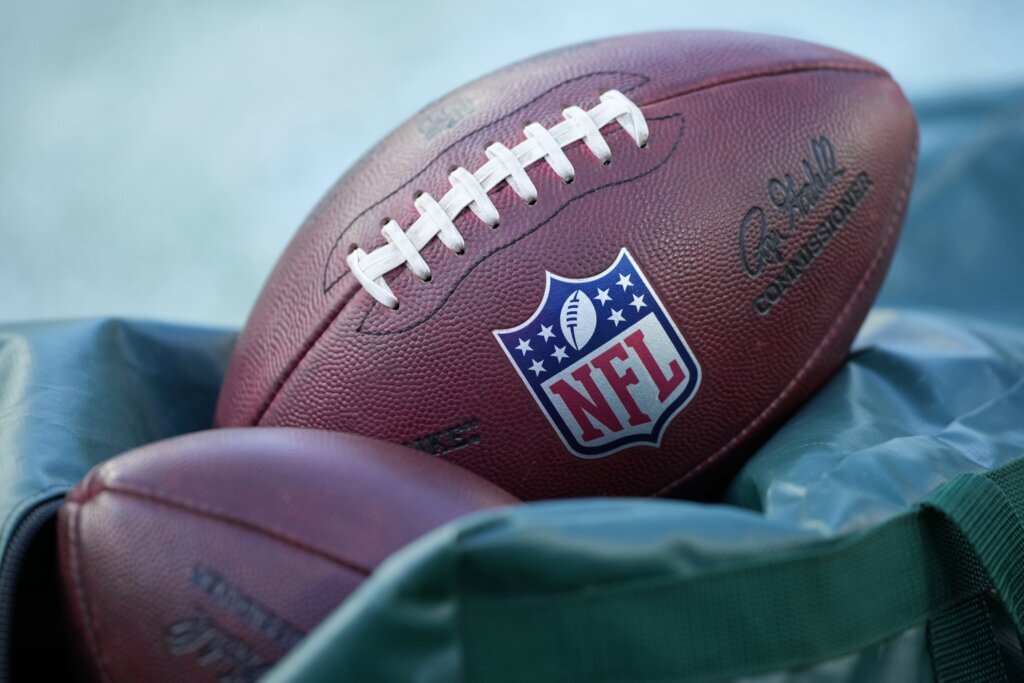 Halo Infinite jabs, a Simpsons gag and a haircut: How NFL teams dropped 2026 schedule dates