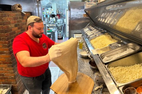 A proposed additive ban could change New York’s pizza and bagels, some say for the better