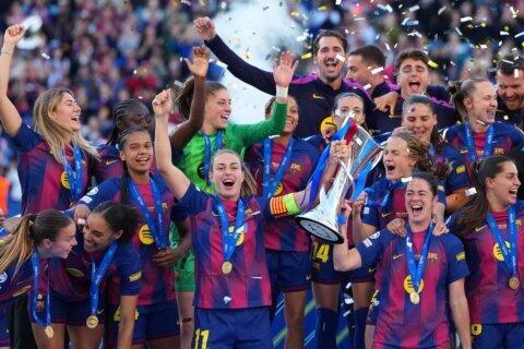Women’s soccer star Alexia Putellas leaves Barcelona after 14 seasons