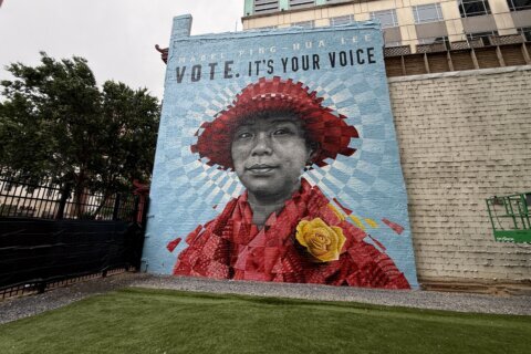 Chinatown mural aims to spotlight Chinese American contributions, history of exclusion