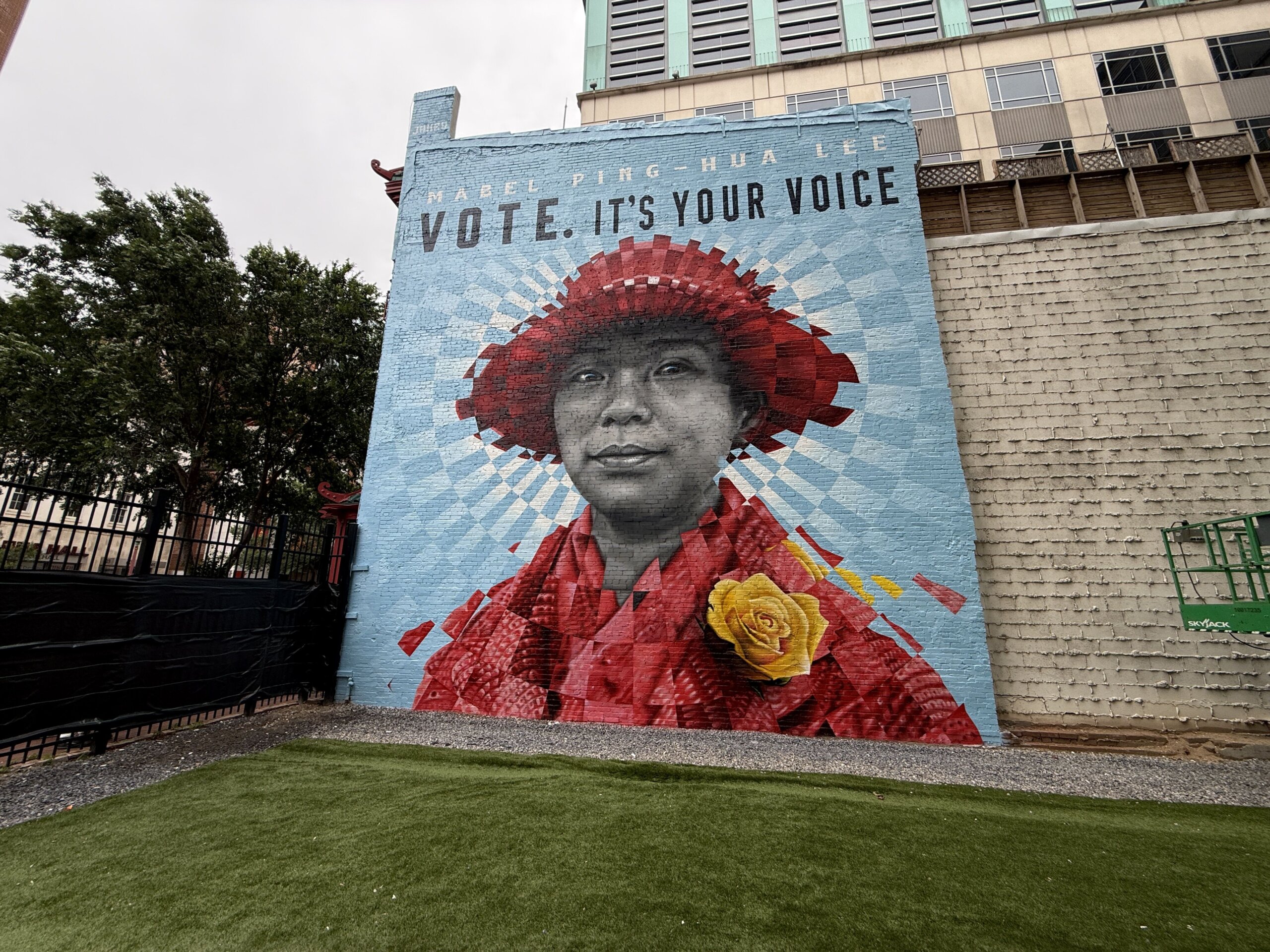 Chinatown mural aims to spotlight Chinese American contributions, history of exclusion