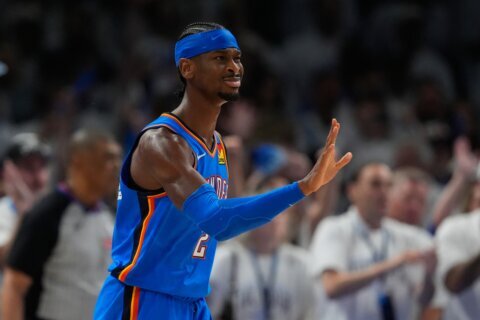Shai Gilgeous-Alexander scores 30, Thunder top Spurs 122-113 in Game 2 of West finals