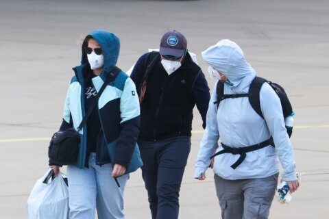 Una persona de EEUU da positivo por hantavirus tras bajar del crucero afectado