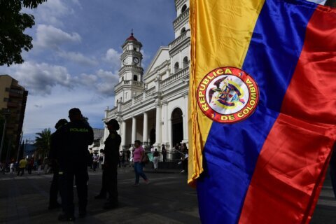 Colombia: asesinan a tiros a exalcalde municipal junto a asesor