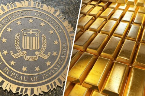 Acusan a exagente de la CIA de ocultar lingotes de oro valorados en $40 millones