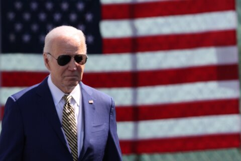 El DOJ quiere divulgar una grabaciones de Biden. El expresidente demandó para evitarlo