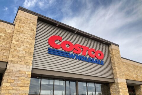 Costco alerta sobre el retiro de miles de teteras eléctricas por riesgo de quemaduras