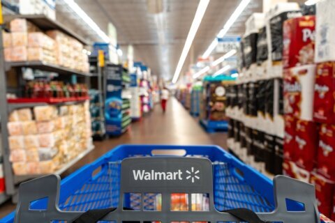 ¿Lo compraste? Walmart retira popular condimento por riesgo de salmonella
