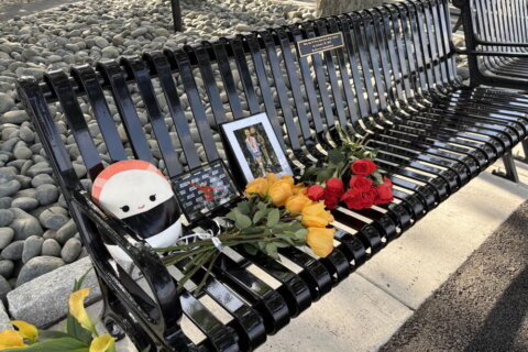New memorial dedicated in Alexandria to the victims of the Potomac River midair collision