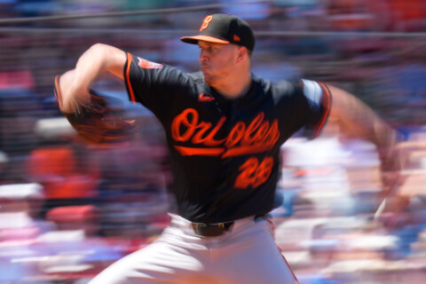 Rutschman homers, drives in 5 in the Orioles’ 13-3 victory over the Blue Jays