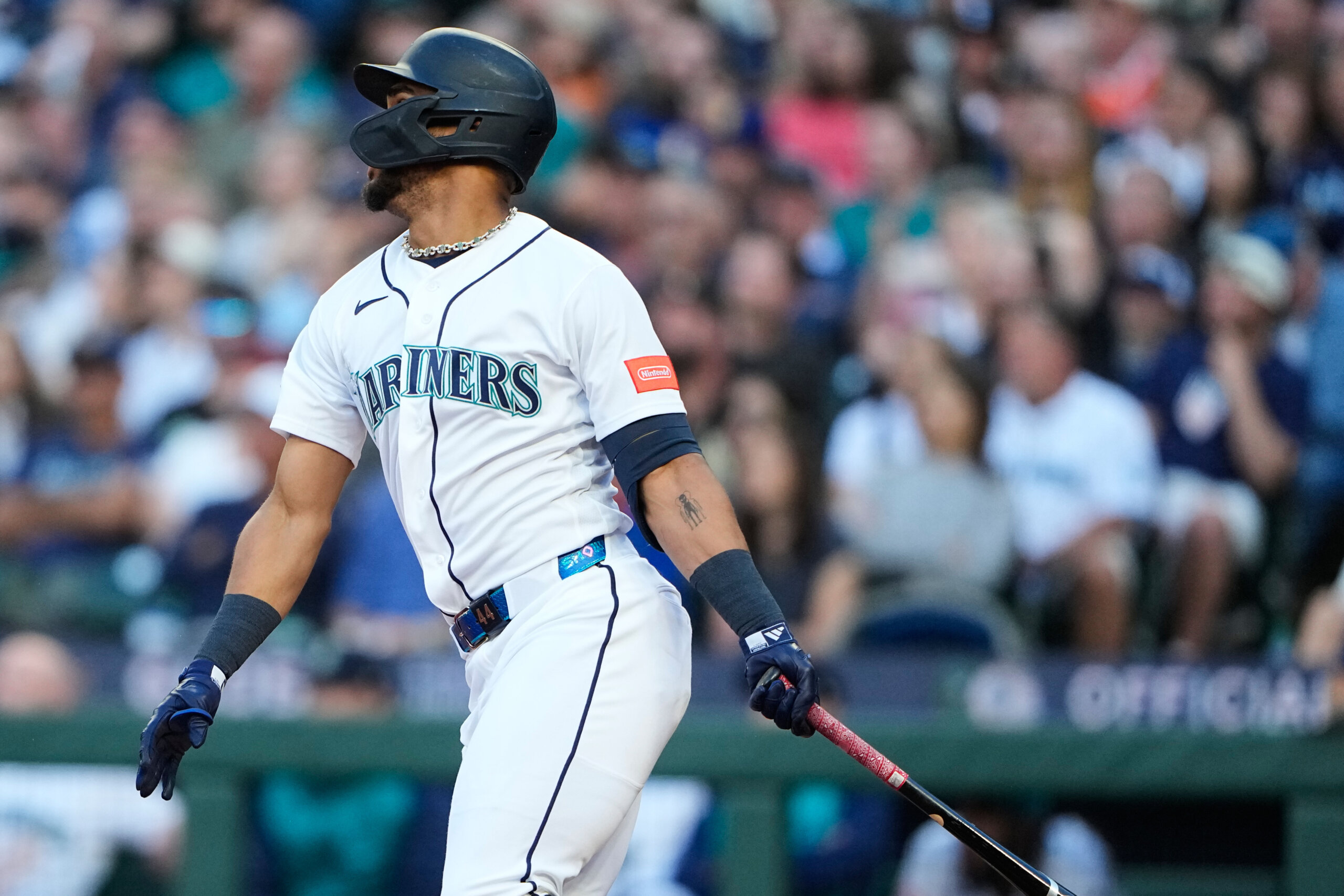 Mariners outfielder Julio Rodríguez leaves game against Orioles after 6th inning