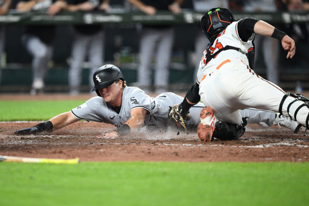 Montgomery hits the go-ahead double and Gonzalez has 3 RBIs as the White Sox down the Orioles 8-2