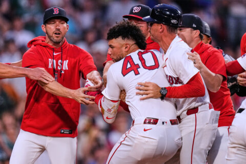 Red Sox 1B Willson Contreras tossed for a 2nd straight game as benches clear against Nationals