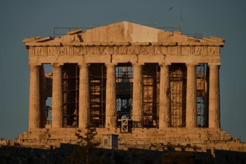 Greece’s Parthenon gets a facelift, revealing a look not seen for 220 years