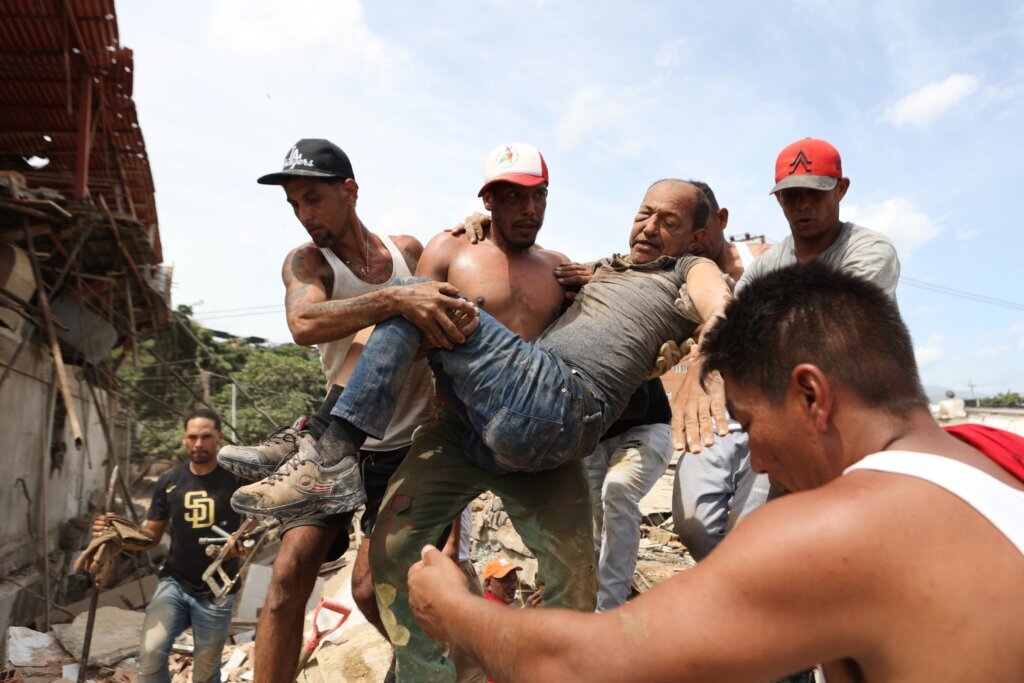 Venezuelans take search for the missing into their own hands as earthquake death toll climbs