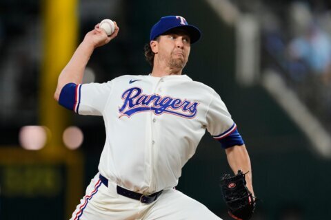 Jacob deGrom strikes out 9 and Rangers beat Orioles for 4th win in a row