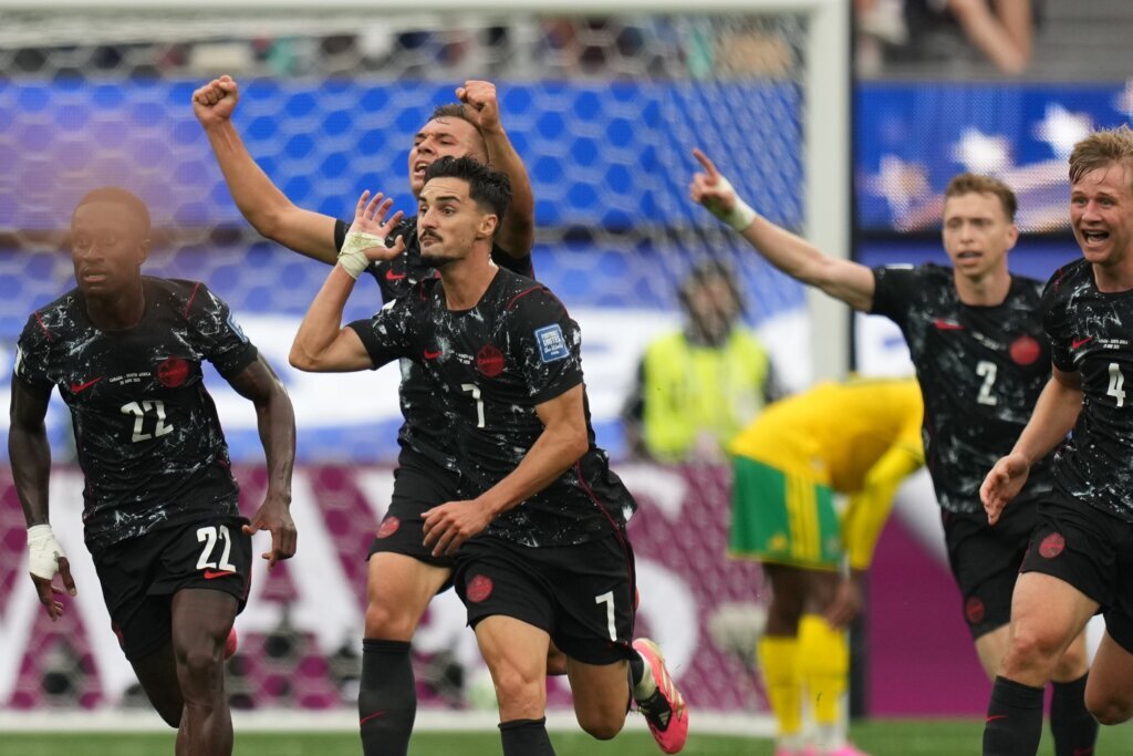 Canada beats South Africa 1-0 in World Cup’s first knockout match on Stephen Eustáquio’s late goal
