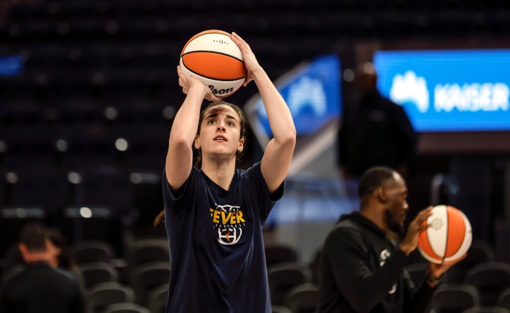 Caitlin Clark’s last-second 3-pointer gives Fever a 78-76 victory over Mystics