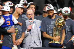 Ernie Johnson Jr. interviews Josh Hart and Mikal Bridges