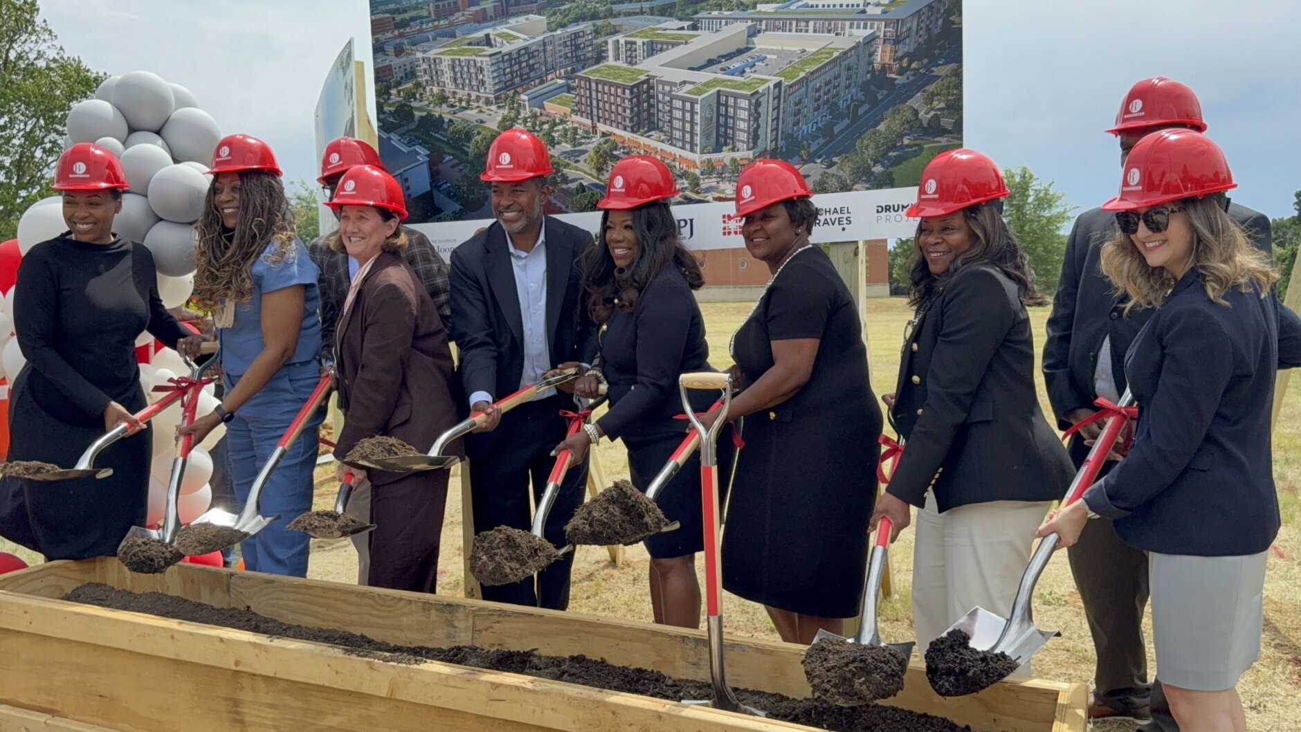 Local leaders at the groundbreaking