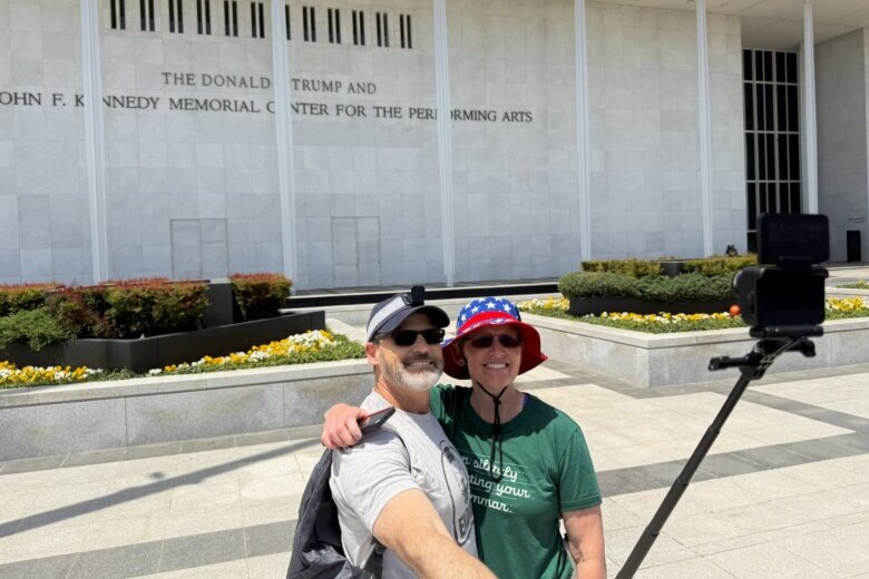Couple taking selfie outside the Kennedy Center