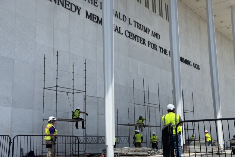 Crews prepare to remove Donald Trump’s name from the Kennedy Center building in D.C. (WTOP/Jimmy Alexander)