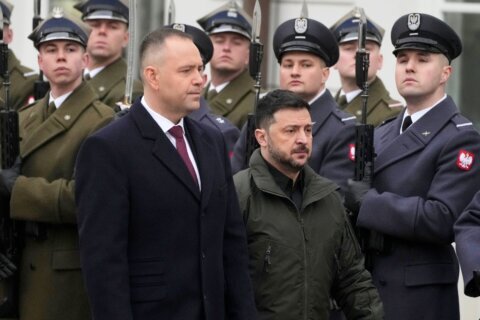 Ukrainian officials criticize Polish president’s decision to strip Zelenskyy of honor