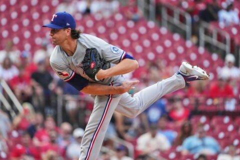 Jacob deGrom earns 100th career win on 4th try as Rangers top Cardinals 2-1