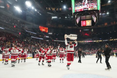 NHL exploring expansion opportunities in Texas, AP source says