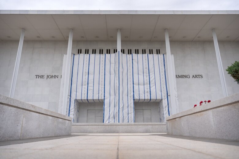 Democrat announces whistleblower allegations of construction problems at Kennedy Center – WTOP News