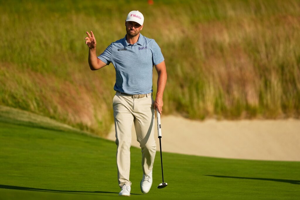 Wyndham Clark builds 4-shot lead at US Open with lowest 36-hole score at Shinnecock