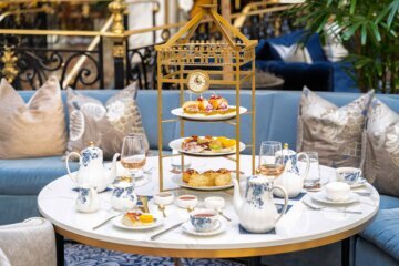 Waldorf Astoria's "Red, White and Brewed" afternoon tea