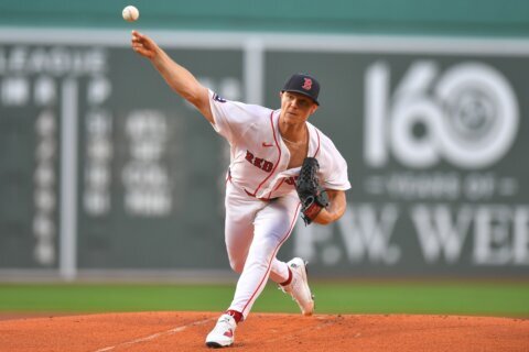 Red Sox pitcher Sonny Gray loses no-hit bid against Yankees in 8th inning