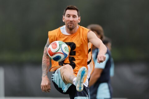Lionel Messi no será titular ante Jordania y Scaloni deja dudas