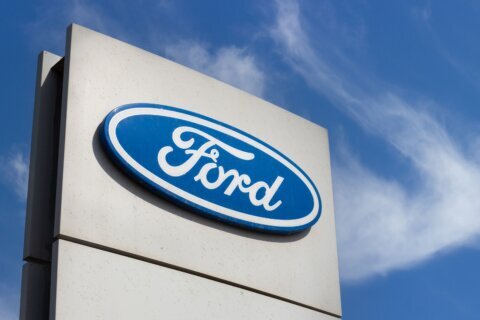 Ford retira casi 420,000 vehículos por falla con cinturón de seguridad que podría causar lesiones