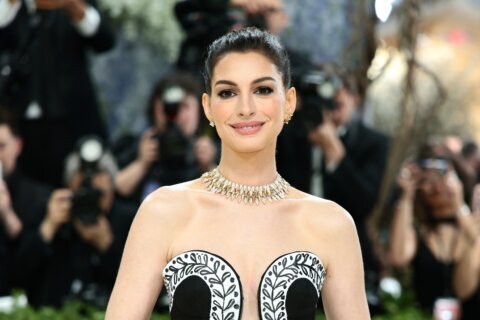 Anne Hathaway anuncia que está embarazada de su tercer hijo