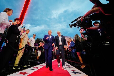 Donald Trump celebra en grande sus 80 años con una cartelera de la UFC en la Casa Blanca